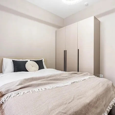 Apartment Central Avec Commodites Versailles