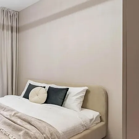 Apartment Central Avec Commodites *