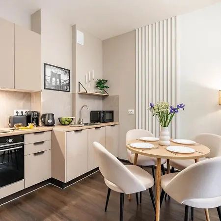 Central Avec Commodites Apartment Versailles